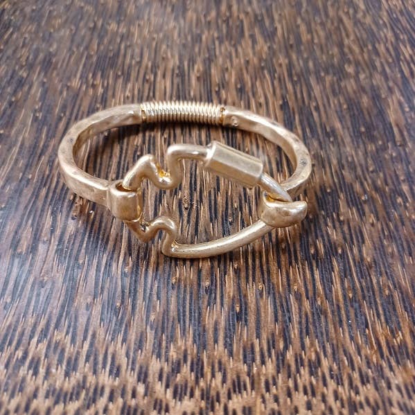 Paco Designs - Matte Finish Arrowhead Bracelet (Gold or Silver): Yellow Gold