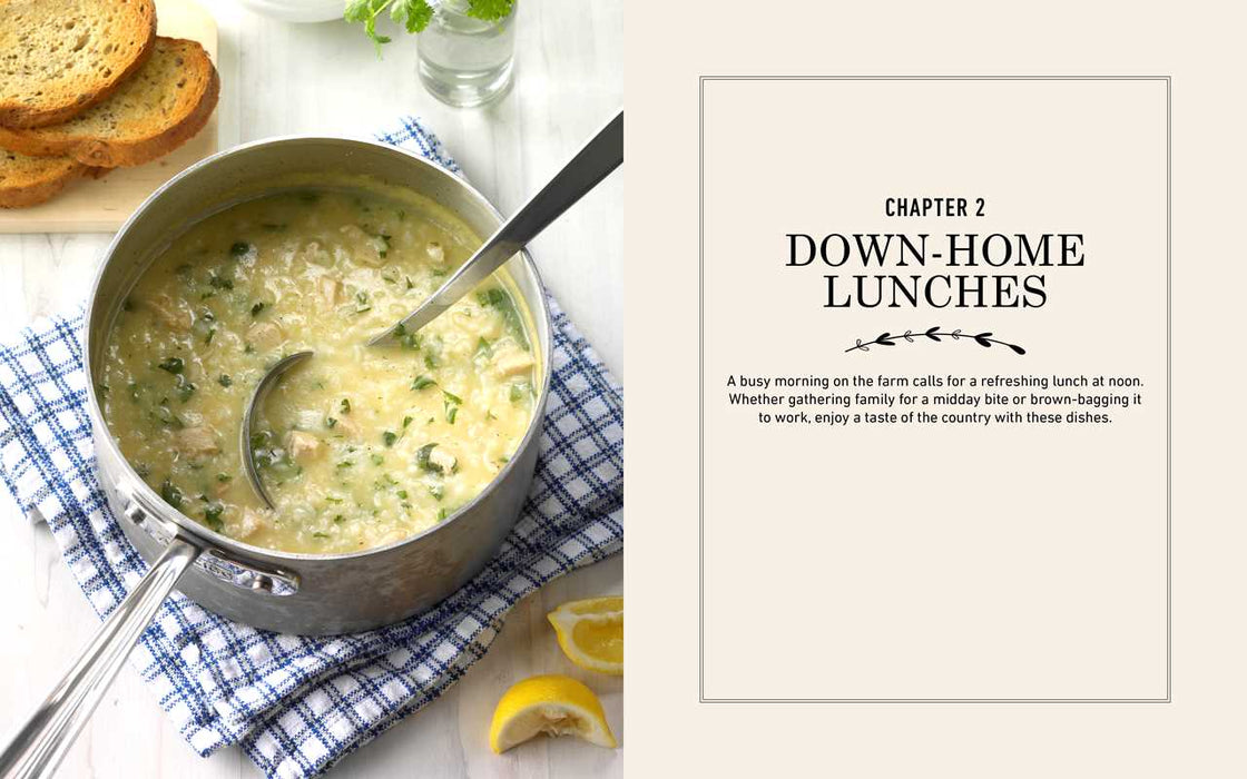Simon & Schuster - Taste of Home Farmhouse Favorites by: Hardcover; 336 pages / English