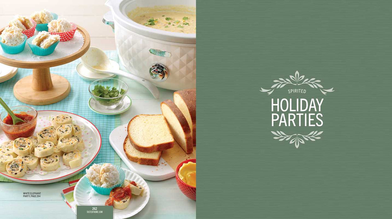 Simon & Schuster - Taste of Home Christmas 2E by Editors at Taste of Home: Paperback; 320 pages / English