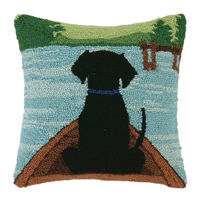 Peking Handicraft - Black Lab In Canoe Hook Pillow