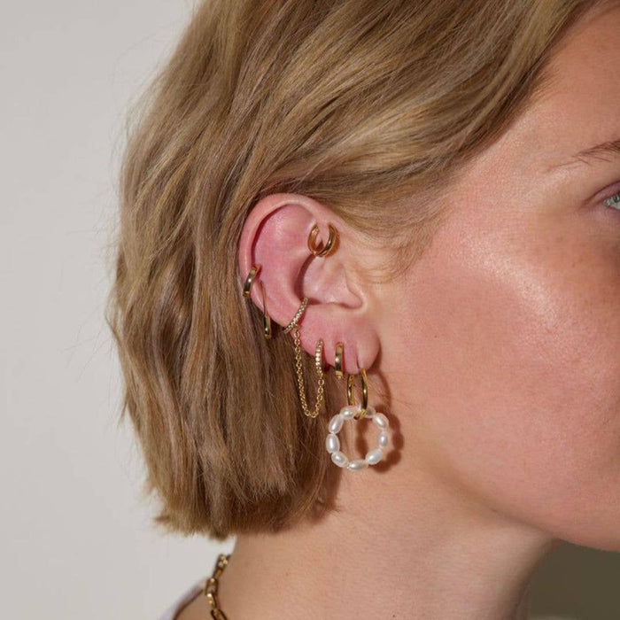 Nickel and Suede - Safety Pin Threader Earrings: Gold